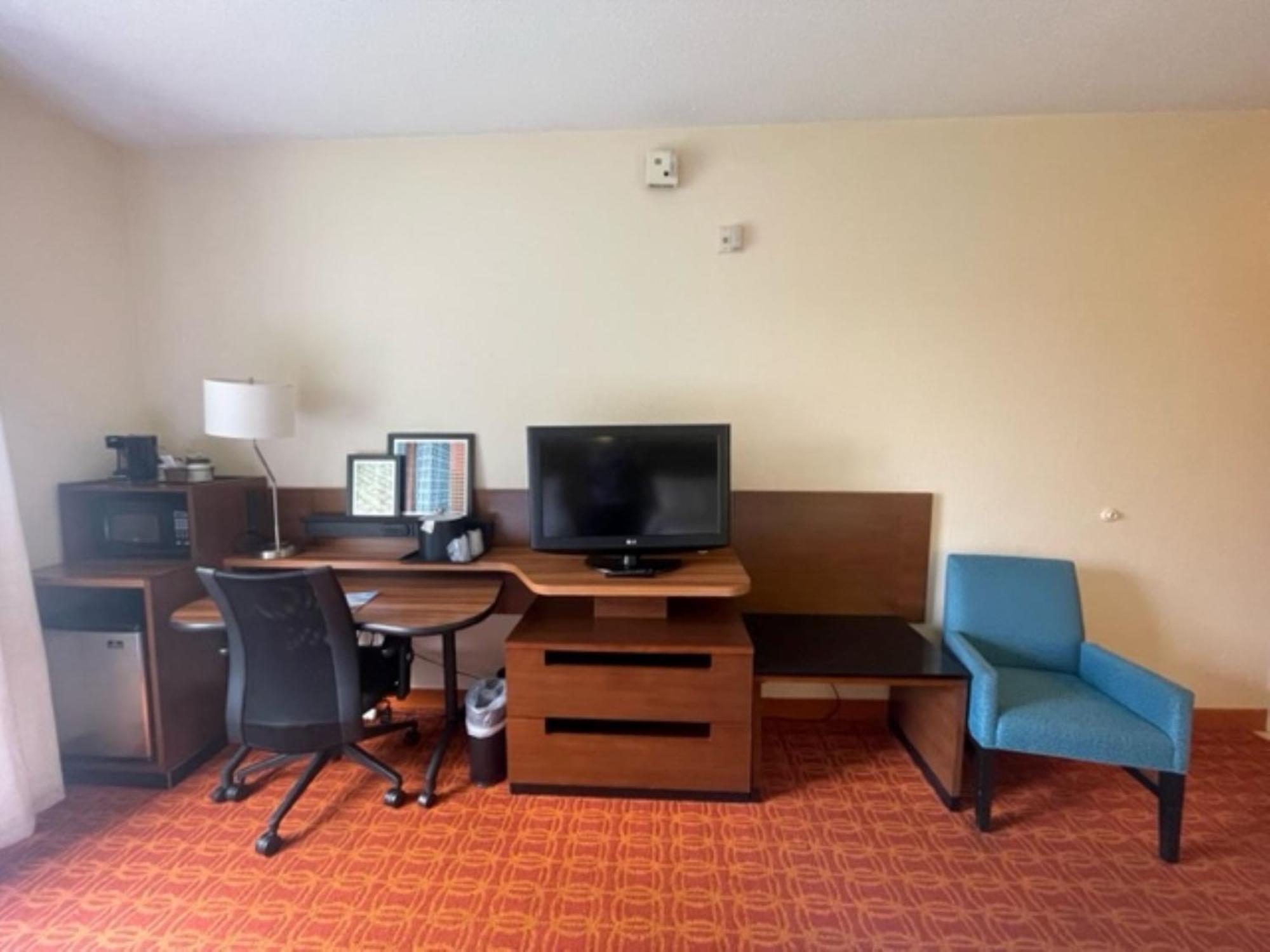 Fairfield Inn And Suites By Marriott Potomac Mills Woodbridge Eksteriør bilde