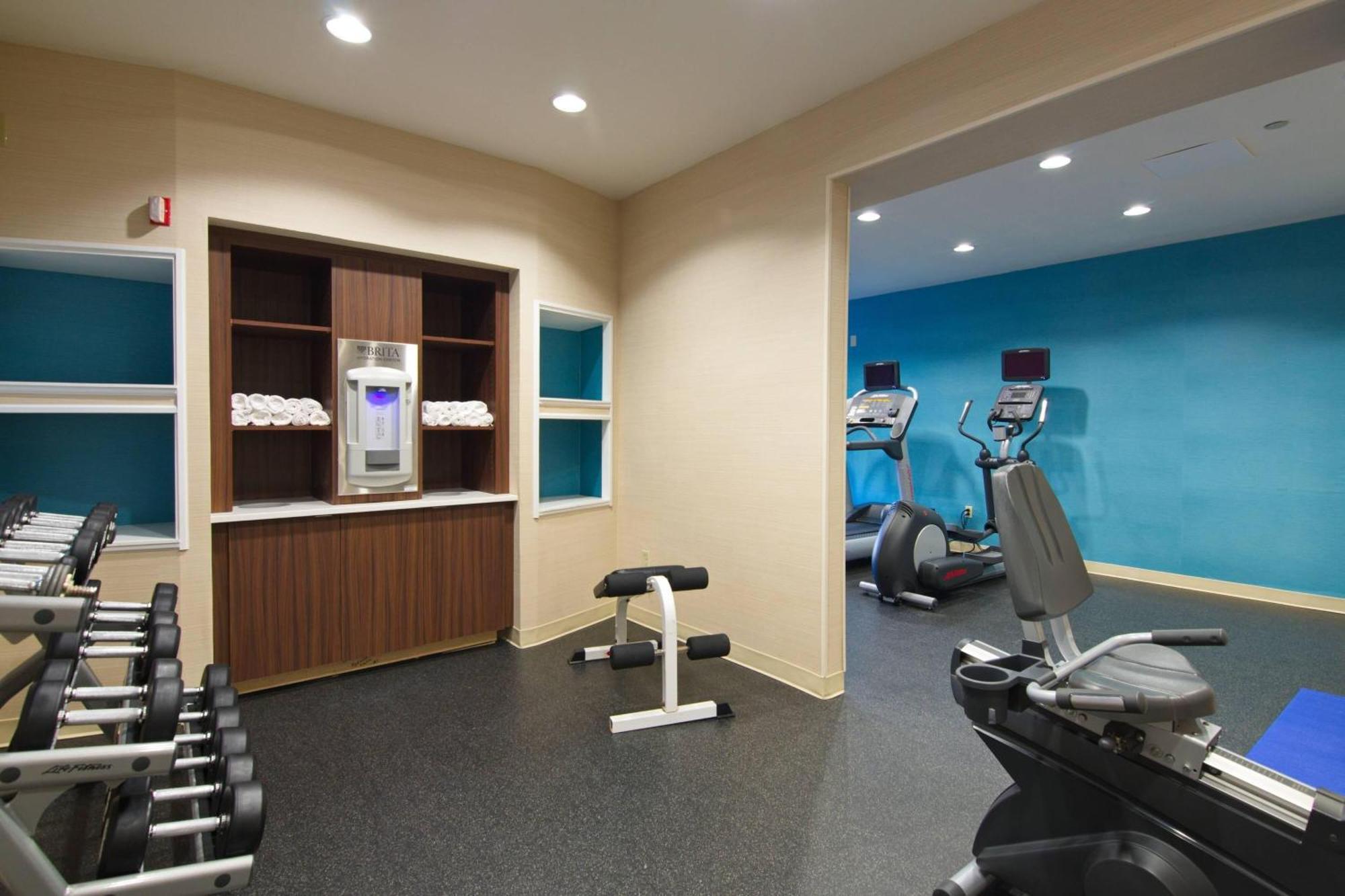 Fairfield Inn And Suites By Marriott Potomac Mills Woodbridge Eksteriør bilde