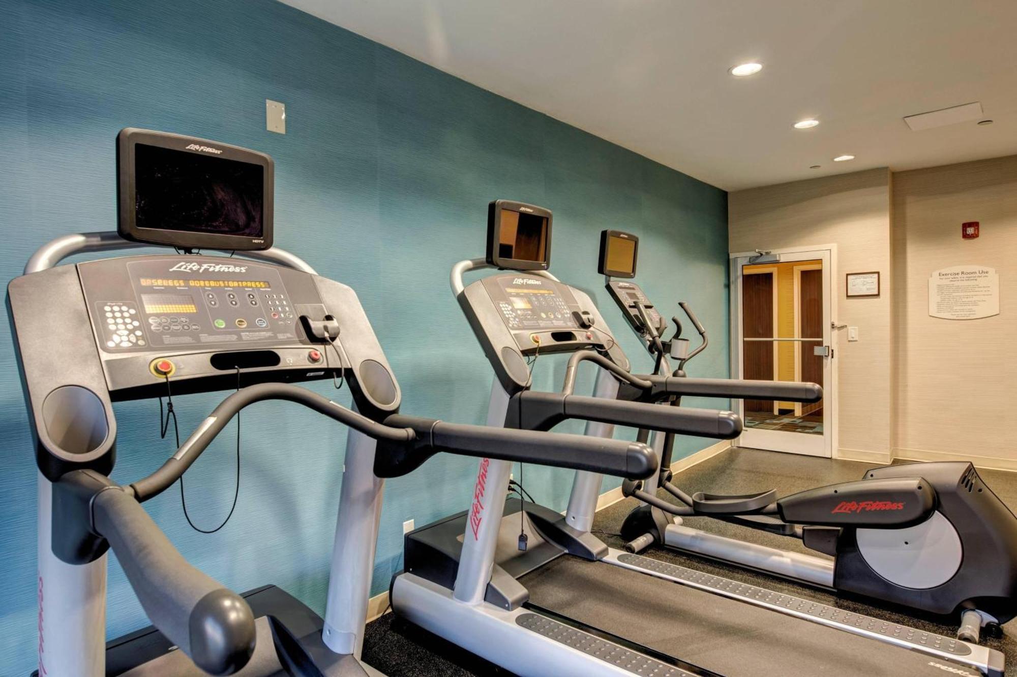 Fairfield Inn And Suites By Marriott Potomac Mills Woodbridge Eksteriør bilde