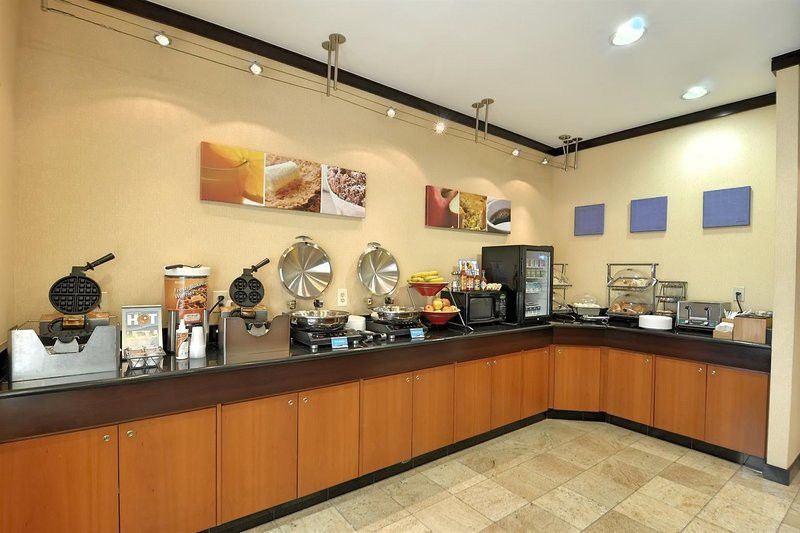 Fairfield Inn And Suites By Marriott Potomac Mills Woodbridge Eksteriør bilde