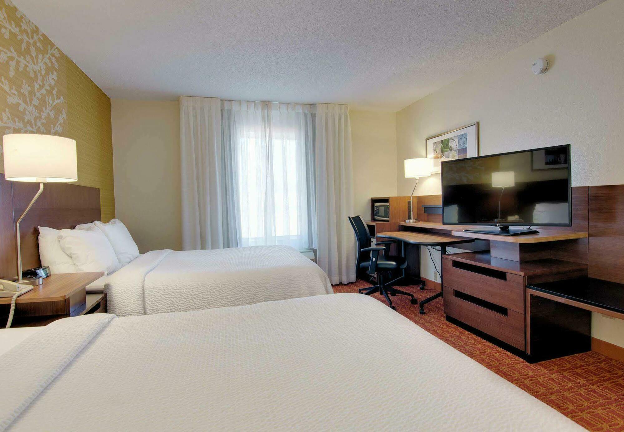 Fairfield Inn And Suites By Marriott Potomac Mills Woodbridge Eksteriør bilde