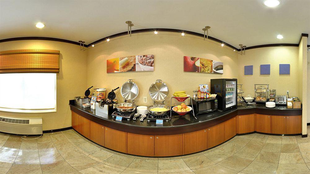Fairfield Inn And Suites By Marriott Potomac Mills Woodbridge Eksteriør bilde