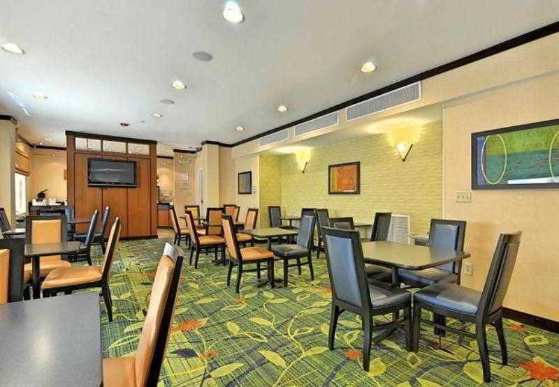 Fairfield Inn And Suites By Marriott Potomac Mills Woodbridge Eksteriør bilde