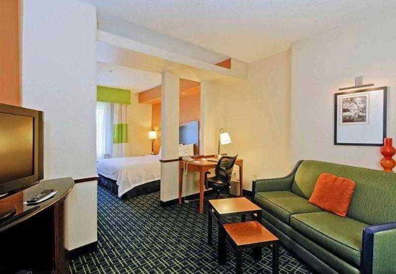 Fairfield Inn And Suites By Marriott Potomac Mills Woodbridge Eksteriør bilde
