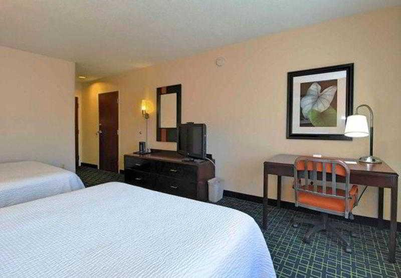 Fairfield Inn And Suites By Marriott Potomac Mills Woodbridge Eksteriør bilde